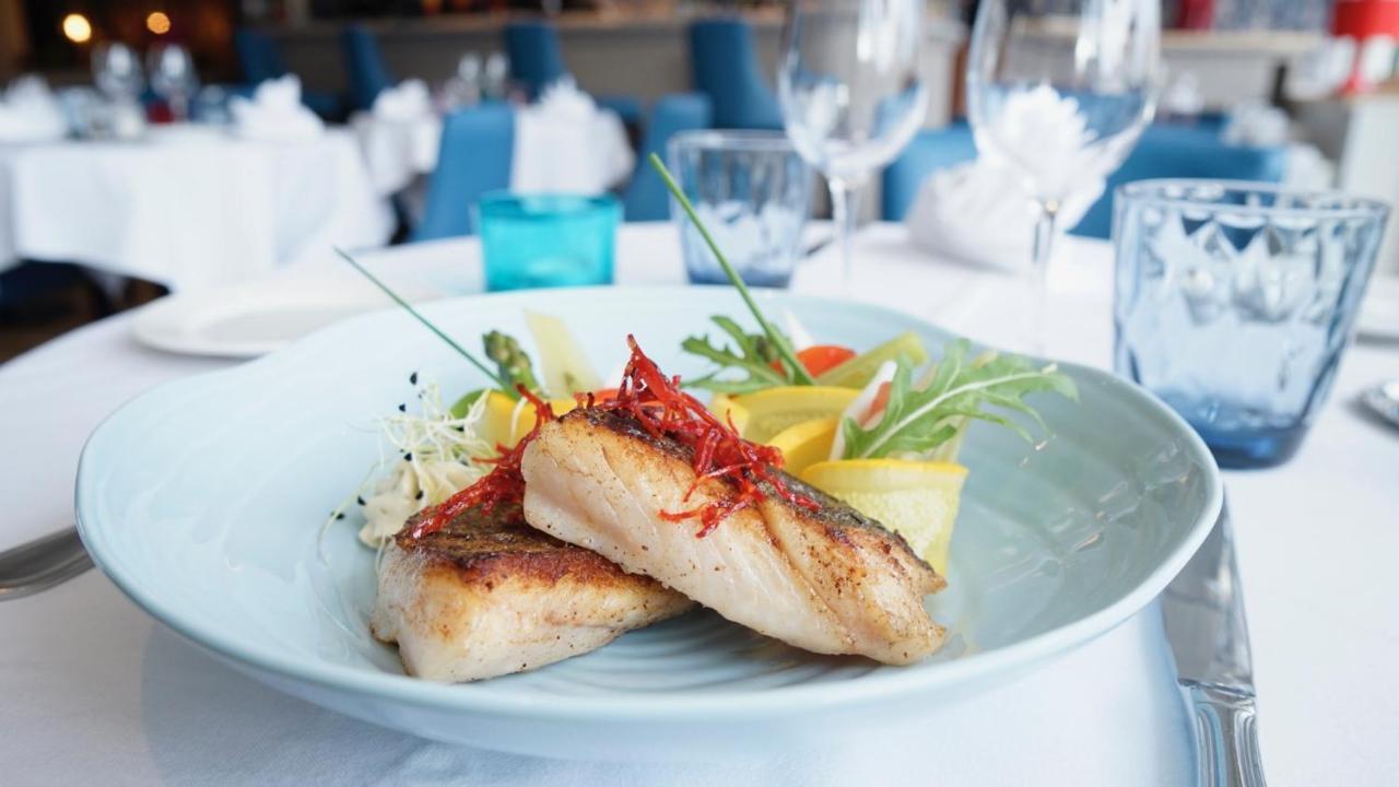 Le Galion Hotel Et Restaurant Canet Plage - Logis Exterior photo
